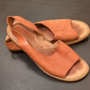 Born Wmn's Brown Leather Sandals Comfort Boho Chic Lounge Beach